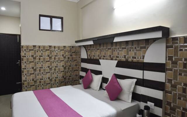 OYO 10155 Vijay International