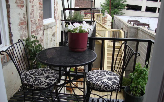 BlancNoir Bed & Breakfast
