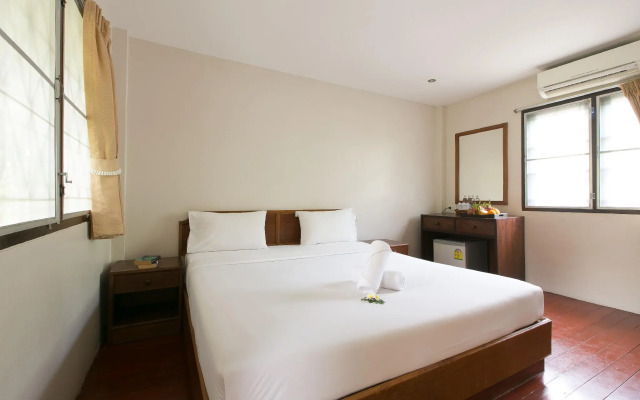 Thong Takian Resort