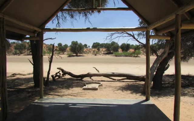 Kalahari Game Lodge