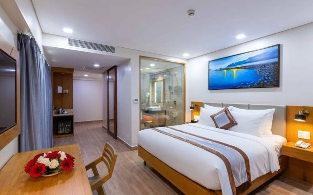 Marina Bay Con Dao Hotel