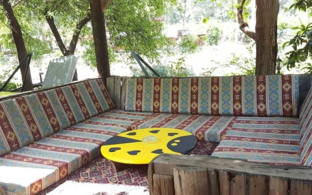 Yakamoz Pansiyon
