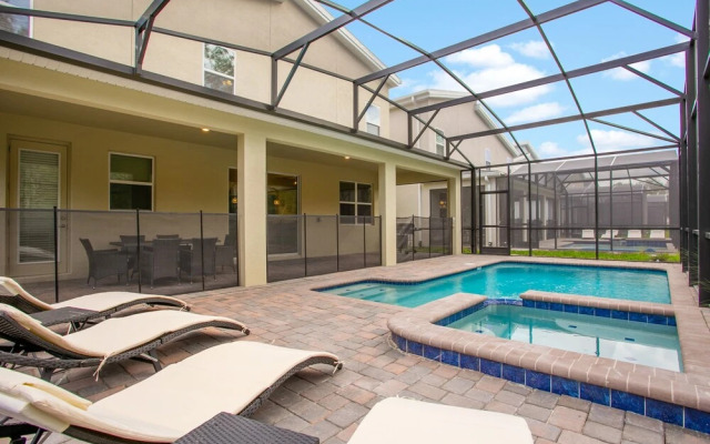 Bookmark Villa Story Lake 3