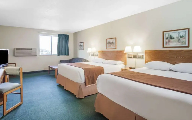 Super 8 Kamloops