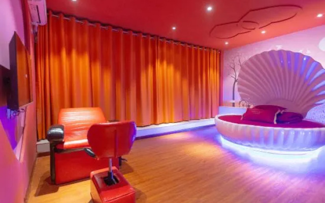 Zhaoyuan Qingfeng Theme Hotel