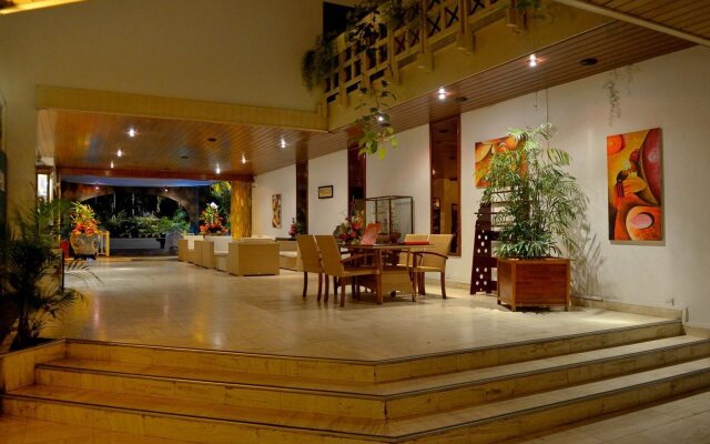 Coral Azur Beach Resort