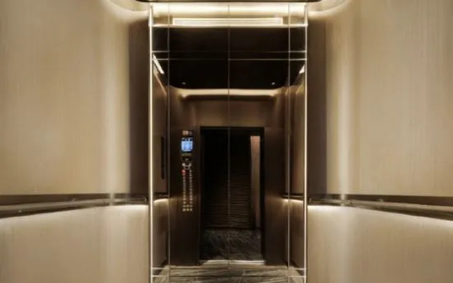 V-Continent Chongqing Hotel