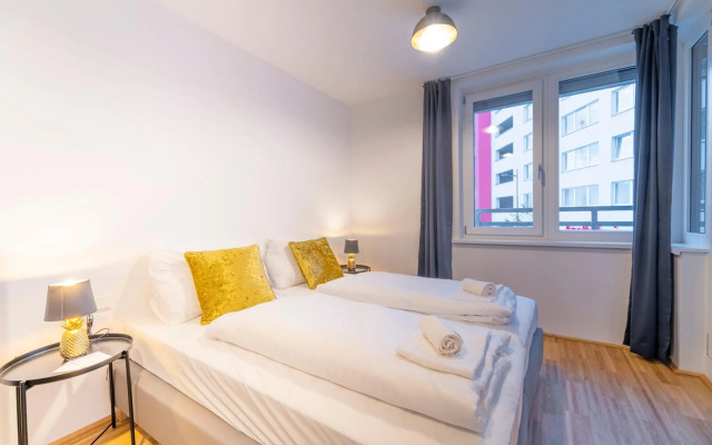 RHC Central Station Premium Apartments | contactless check-in