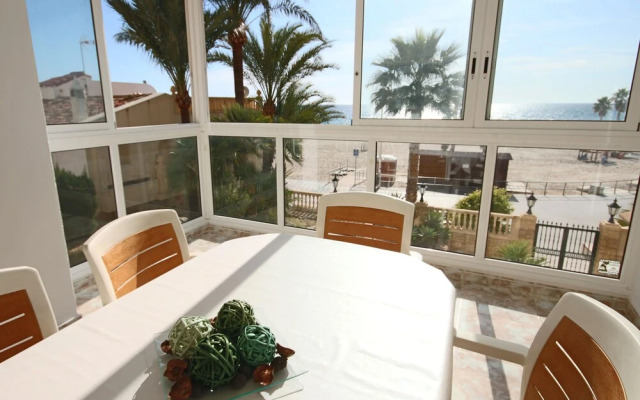 Exclusive Luxury Frontline Apt. Amazing Views