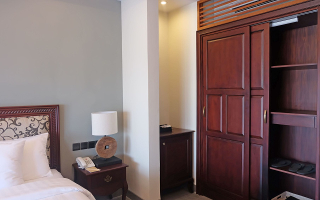 Sense Canggu Beach Hotel