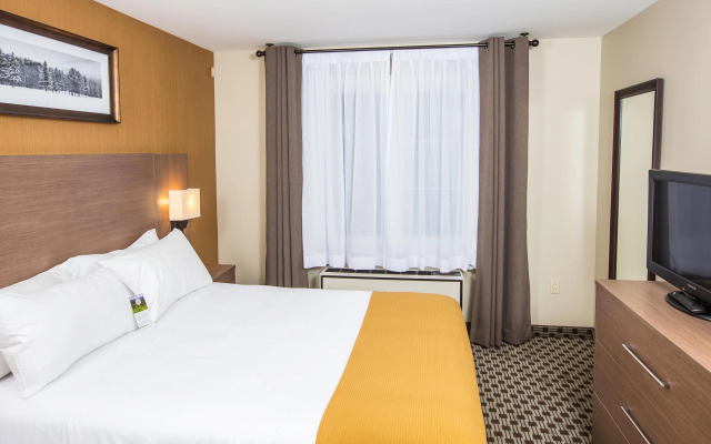 Holiday Inn Express and Suites Tremblant by IHG