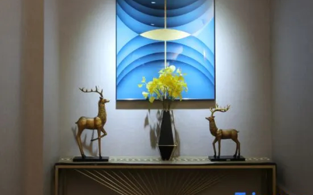 Xinyang Cloud Hotel