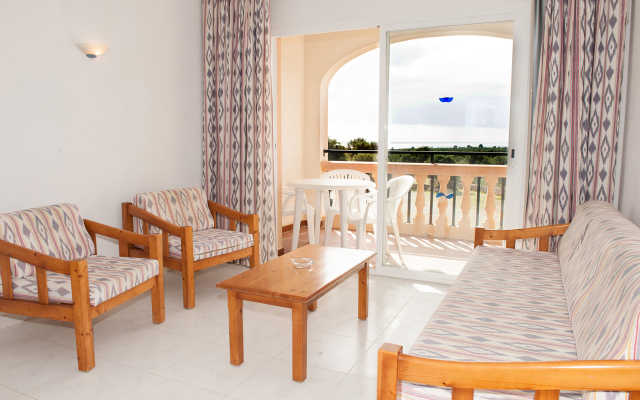 Apartamentos Sol Romántica by DOT Suites
