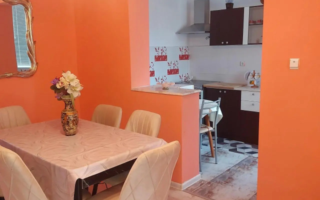 Viktoria House
