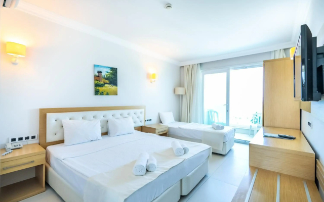 Dragut Point South Hotel