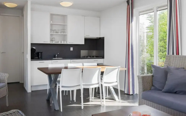 Modern Bungalow With Dishwasher, Beach at 500 m