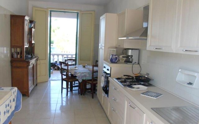 Villa With 2 Bedrooms in Spiaggiabella, With Wonderful sea View and En