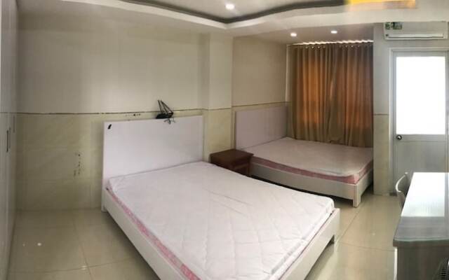 Quang Hong Phat 2 Hotel by OYO Rooms