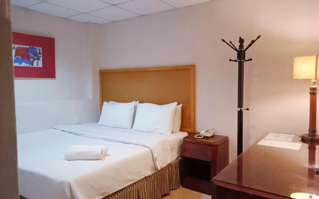 Golden Court Hotel @ Taman Pelangi – Guest Rooms – Johor Bahru