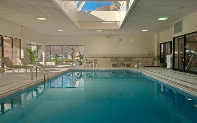 DoubleTree by Hilton Lisle Naperville