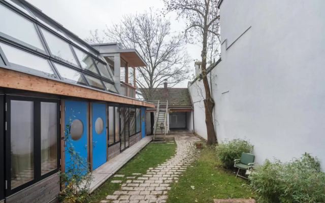 Apartments near metro station