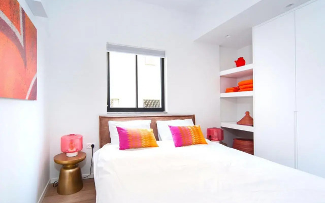 2 Bedroom Frishman Beach