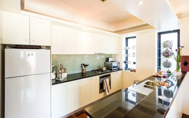 BELLE, 2BDR Melbourne Apartment