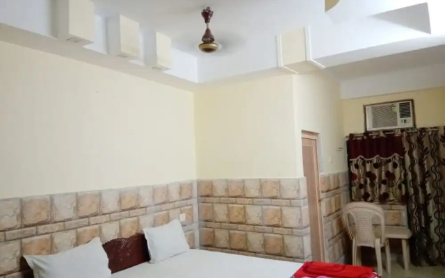 Prateek Residency by Goroomgo