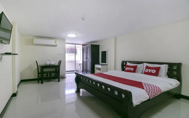 OYO 75390 Sunee Place Hotel