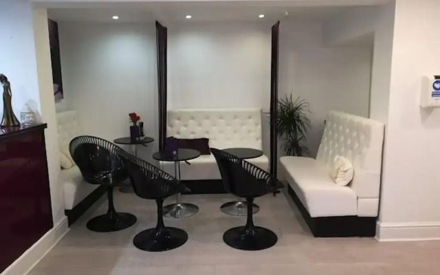 G Boutique Hotel