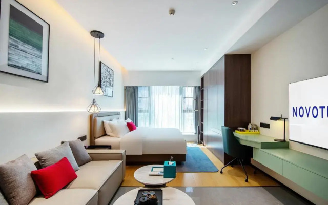 Novotel Living Yunnan Dianchi Times