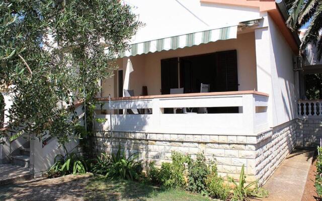 Studio apartment Marčelina