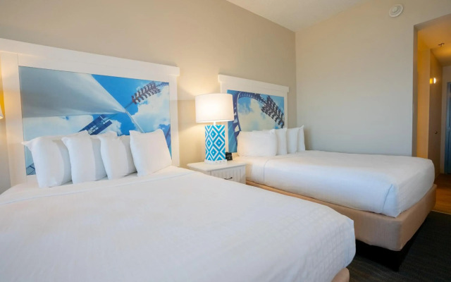 Cedar Point's Hotel Breakers
