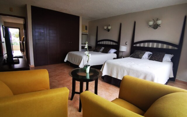 Lovely Beachfront Estudio in Hotel Zone