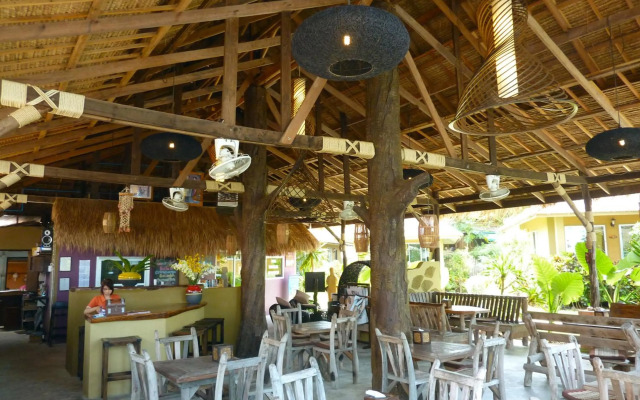 Lanta Castaway Beach Resort
