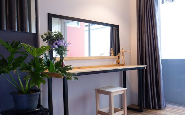 Mango 10 House