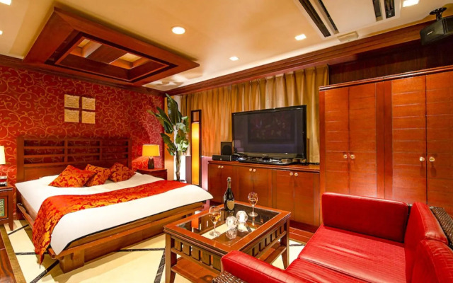 Qt HOTEL - Adults Only