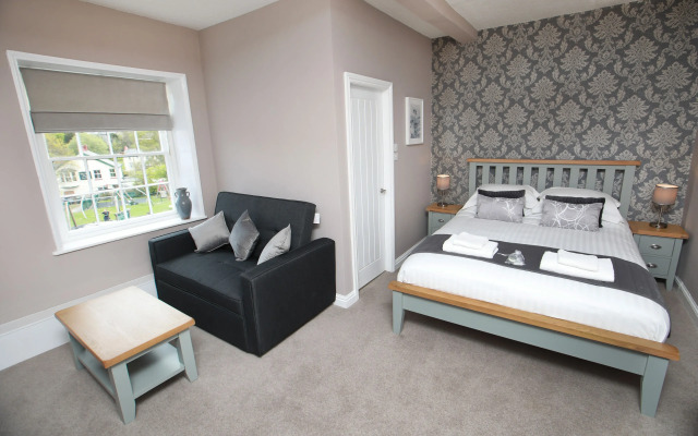OYO Glyn Valley Hotel