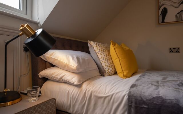 Kings House by Karah Boutiques