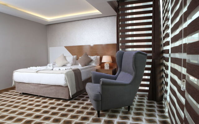 Hotel Way