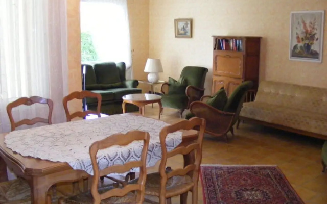 Hugo Comfortable Holiday Residence