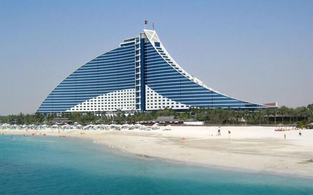 Jumeirah Beach Hotel Dubai