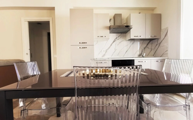 Golden Hotel & Apartments