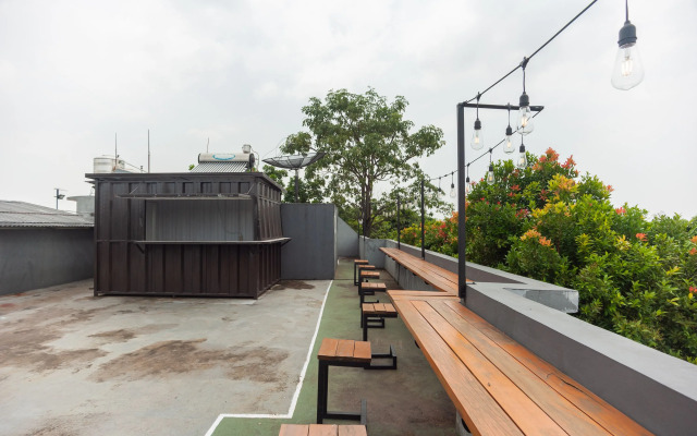 RedDoorz Syariah near Grand Galaxy Park