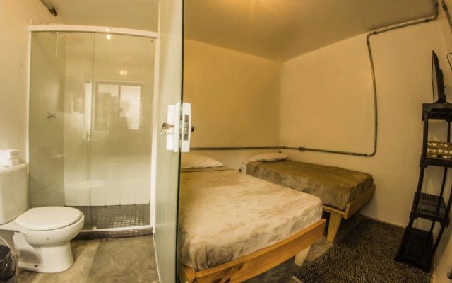 Hostel SP011