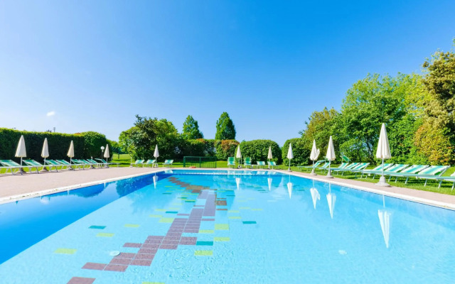Golf Residence