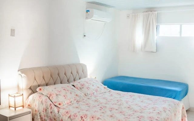 Refúgio na Praia do Campeche com Piscina