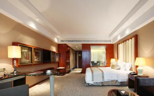 Yihe Grand Hotel