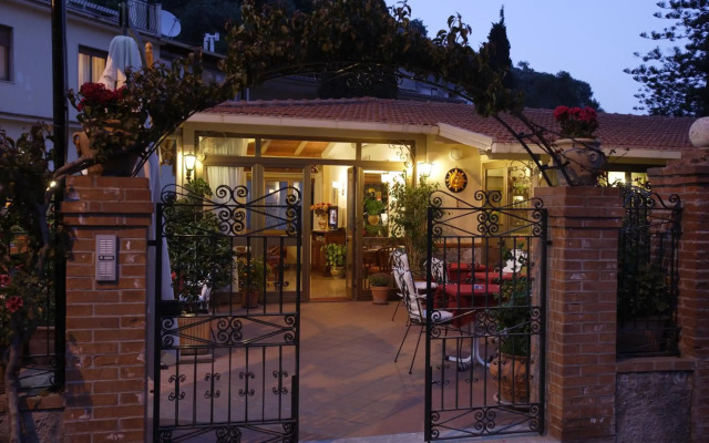 Hotel Soleado