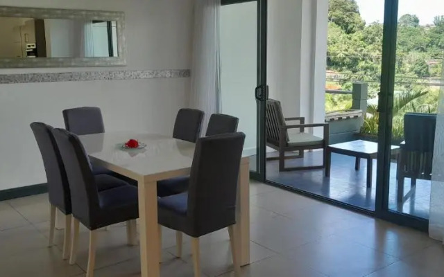 Isla Holiday Home
